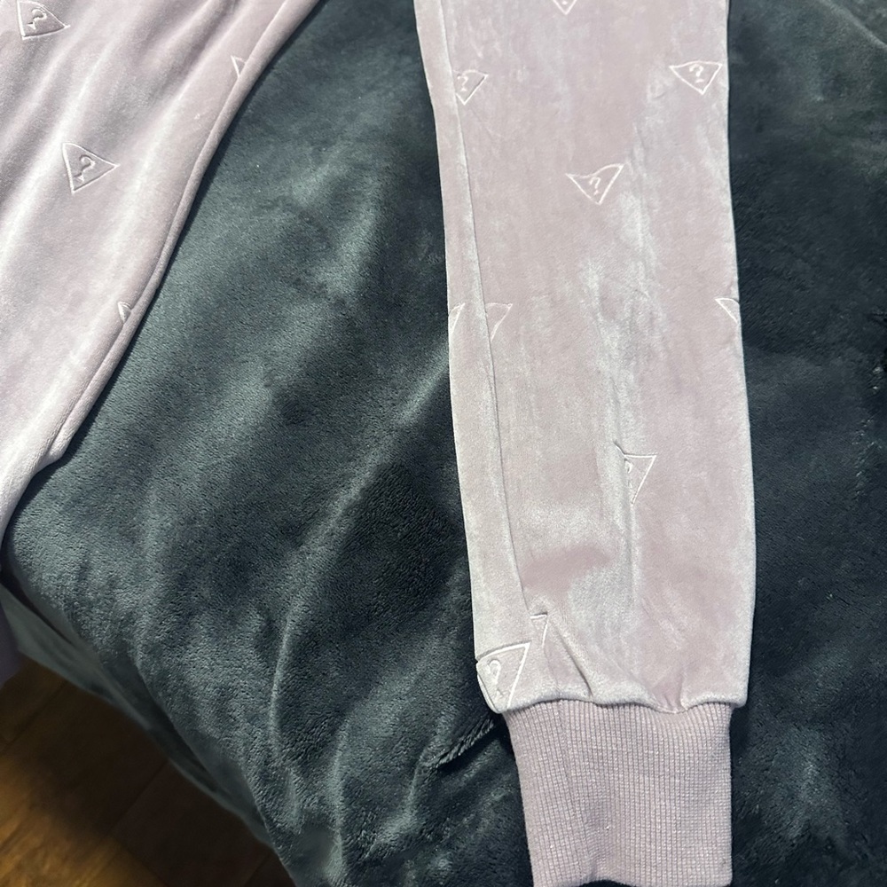 Guess pants